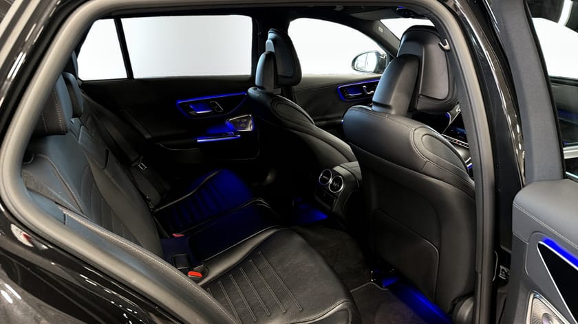 Bild 5 av Mercedes-Benz C 300 T de 4MATIC C300 AMG Line Burmester Drag