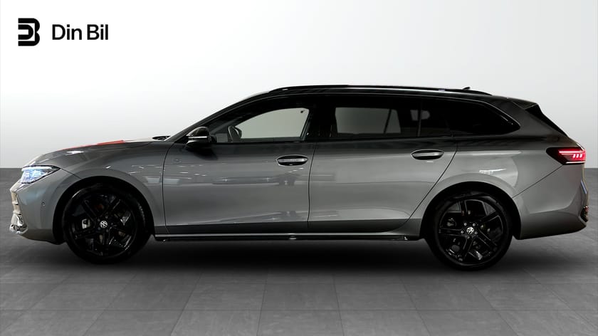 Bild 2 av Volkswagen Passat Sportscombi TDI193 DSG 4M R-Line Black / Drag / Värmare