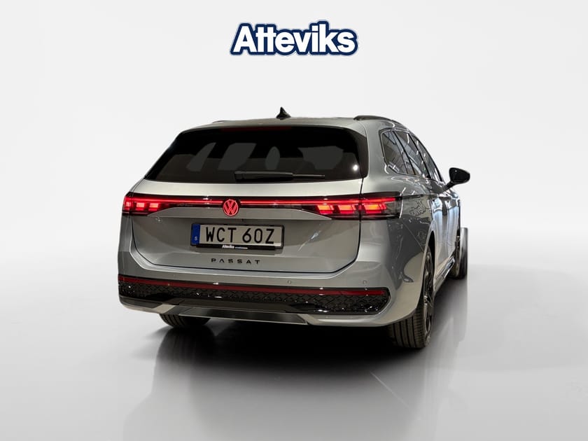 Bild 2 av Volkswagen Passat Variant eHybrid SWE edition 272 hk R-line/Panorama/Black s