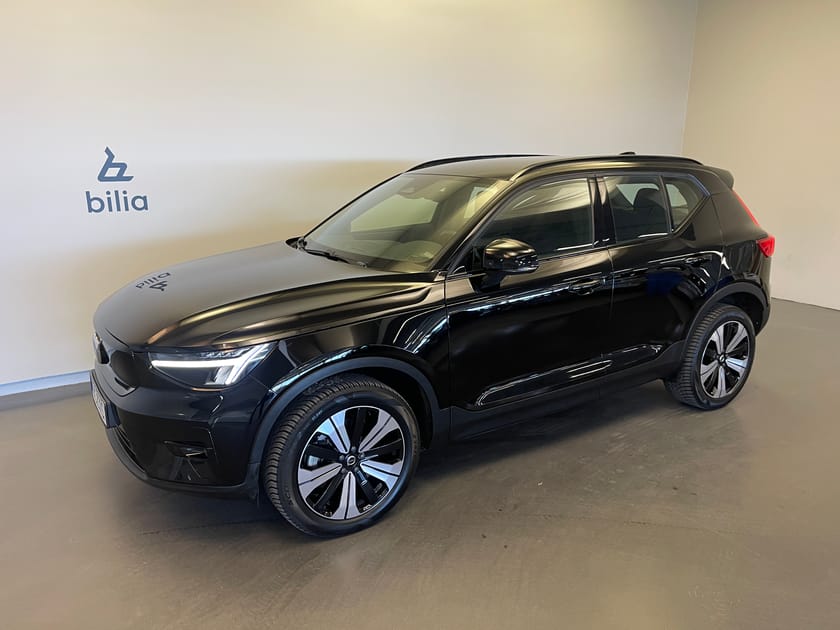 Bild 1 av Volvo XC40 Recharge Single Motor Plus / Dragkrok / Navigation / Backkamera /