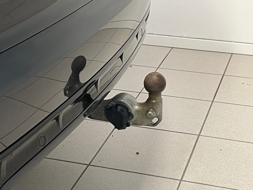 Bild 3 av Volvo XC90 7 Säten B5 AWD Diesel R-Design 7-säten Drag Luftfjädring HuD 360 Nav