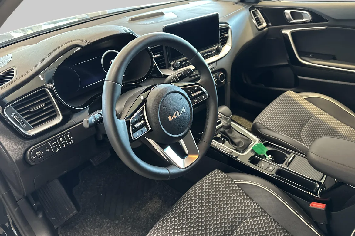 picture of a car