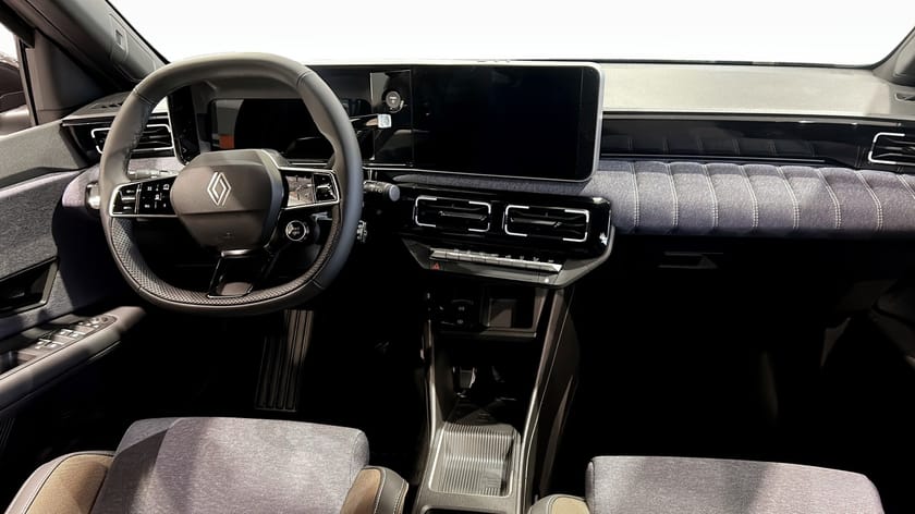 Bild 4 av Renault 5 E-Tech R5 TECHNO *3390kr/mån privatleasing begränsat antal