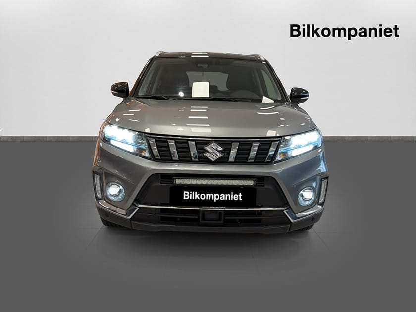 Bild 2 av Suzuki Vitara HEV AllGrip AGS Inclusive SoV-däck Värmare Dragkrok