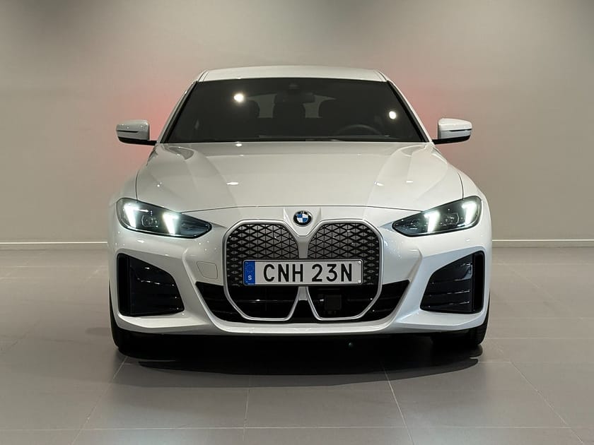 Bild 2 av BMW i4 eDrive40 Gran Coupé M Sport Drag Adpt Farth Backkamera HiFi
