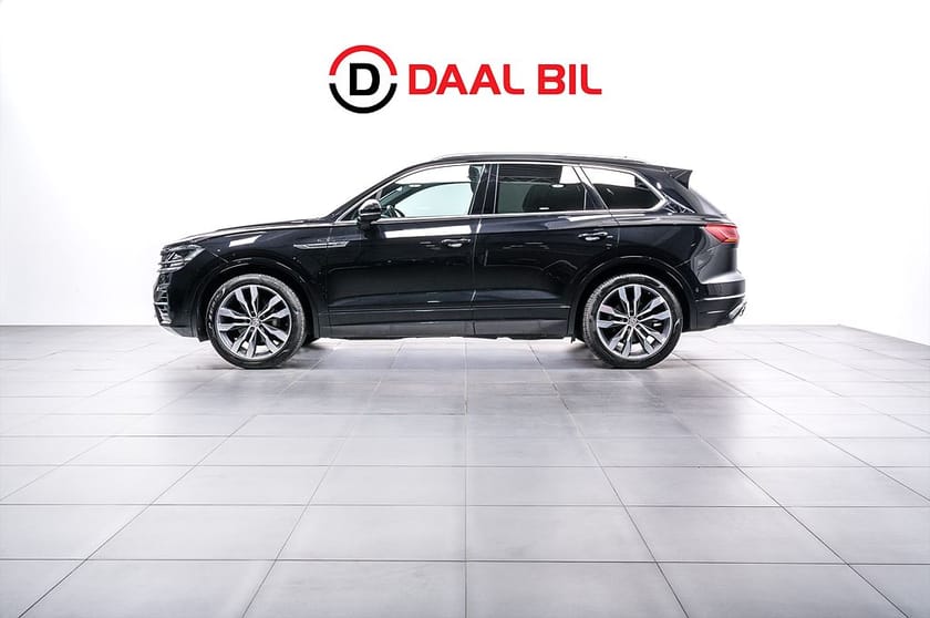 Bild 1 av Volkswagen Touareg 3.0 V6 TDI 4M 286HK R-LINE LUFTFJÄD PANO