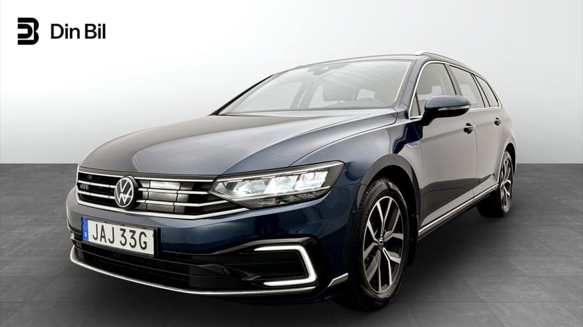 Bild 1 av Volkswagen Passat Sportscombi GTE DSG Drag/P-värmare/Läderklädsel