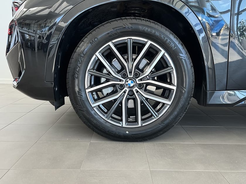 Bild 4 av BMW X1 sDrive18i 4,95 ränta M Sport Drag Rattvärme Park Assist
