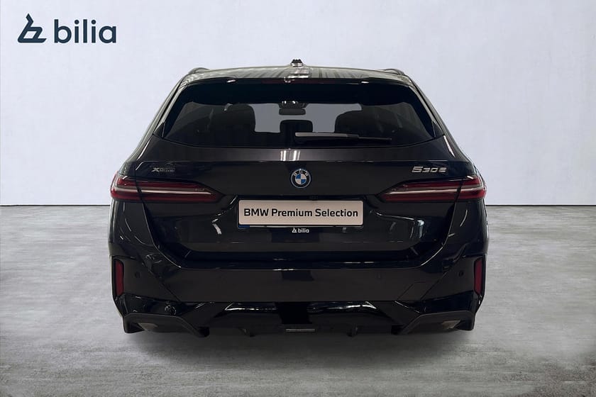 Bild 4 av BMW 530e xDrive Touring M-Sport | DEMOBIL | Drag | H&K | 360
