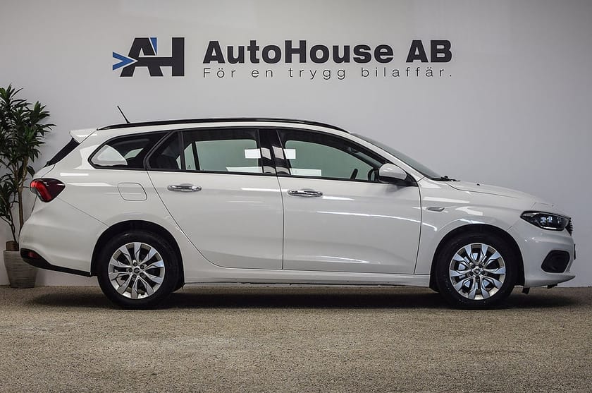 Bild 3 av Fiat Tipo Kombi 1.6 E.Torq Lounge P-Sensor Nyservad Garanti