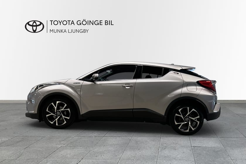 Bild 4 av Toyota C-HR Hybrid X-Edition v-hjul