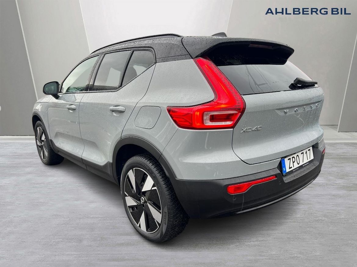 Volvo XC40 2024 - miniatyr 3