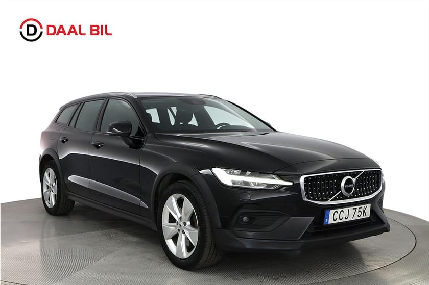 Bild 3 av Volvo V60 Cross Country B4 AWD 197HK ADVANCED DRAG B-KAMERA HIGH PERFORMANCE