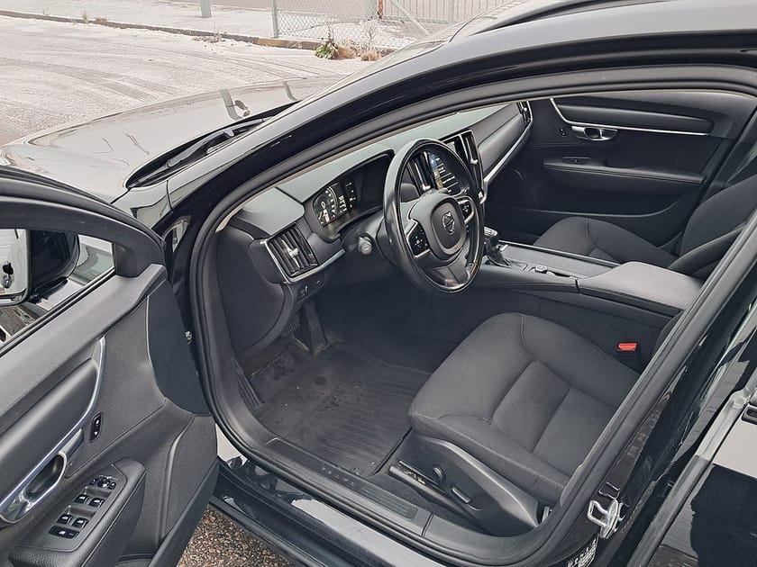 Bild 2 av Volvo V90 AWD D3 150HK 4x4 Business