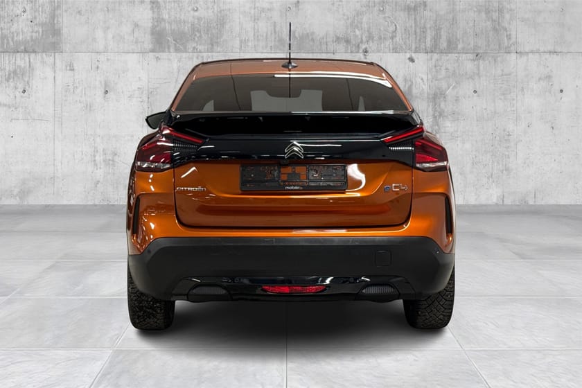 Bilde 4 av Citroën ë-C4 Shine / Ryggekamera /HeadUp / Delskinn / Navi
