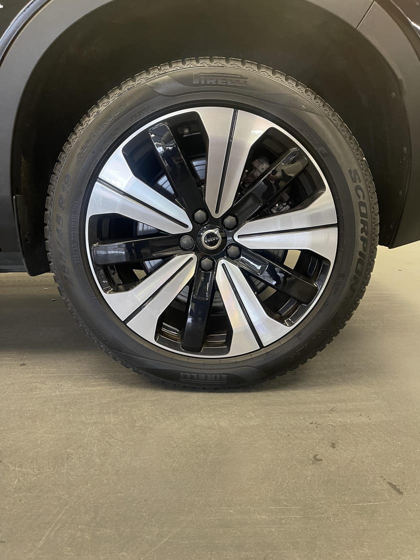 Bild 3 av Volvo XC40 Recharge Single Motor Core / Dragkrok / Navigation / Klimatpaket /