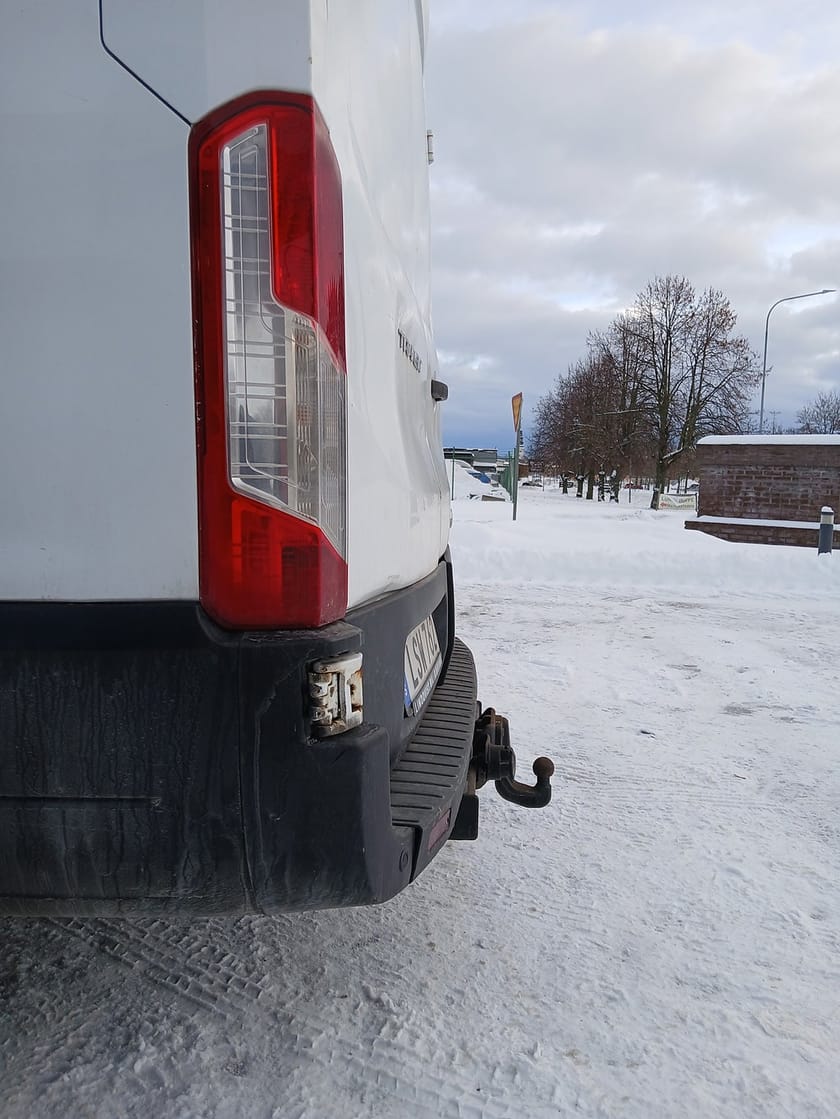 Bild 4 av Ford Transit 350 2.2 TDCi 125 M6 AWD Skåp Högt tak
