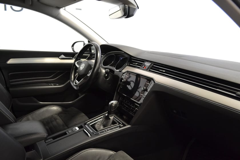 Bild 4 av Volkswagen Passat Sportscombi 2.0 TDI 4Motion 200hk