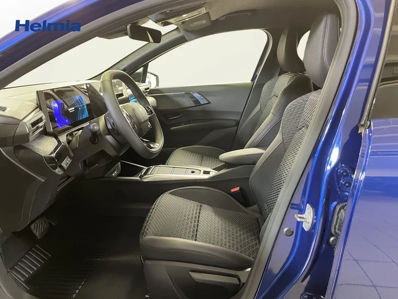 Bild 9 av 17 – Renault Clio TCe 115 techno 5-d