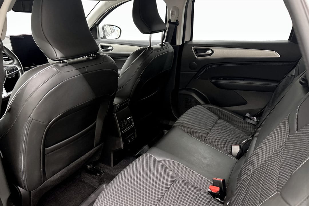 Renault Arkana E-TECH 145