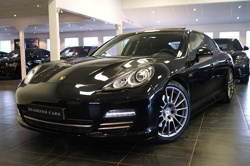 Bild 1 av Porsche Panamera 4 PDK 4WD BOSE Taklucka B-Kamera Navi