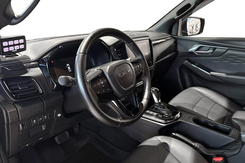 Bild 3 av Isuzu D-Max Crew Cab XRX AT35 Specialbyggnation JAKTBIL