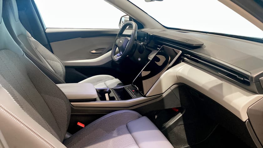 Bild 3 av Ford Explorer EV Extended Range RWD Long 286hk | Business Edt PL Från 4995:-