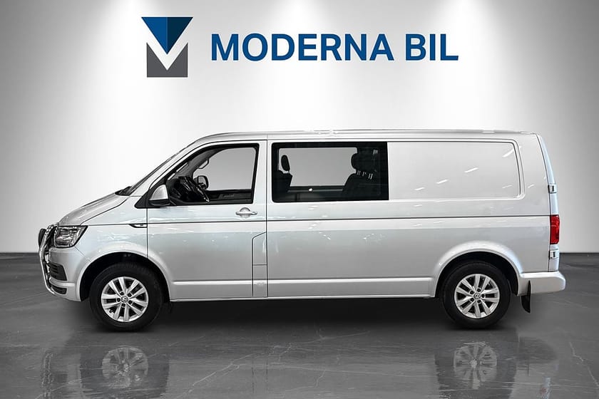 Bild 3 av Volkswagen Transporter Kombi 2.0 TDI 150hk EU6 5-sits Aut Lång D-värm Drag LED