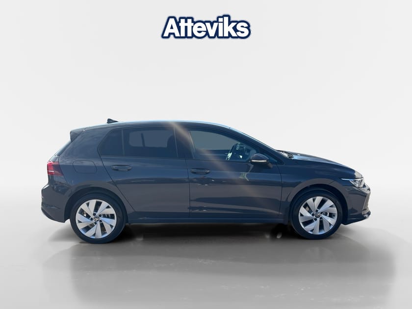 Bild 2 av Volkswagen Golf Life 1.5 eTSI 150hk DSG Edition/Kamera