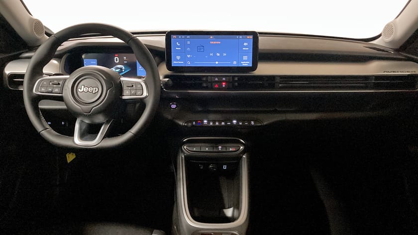 Bild 4 av Jeep Avenger e-Hybrid Altitude 1.2T Hybrid Aut Pl fr 5595kr