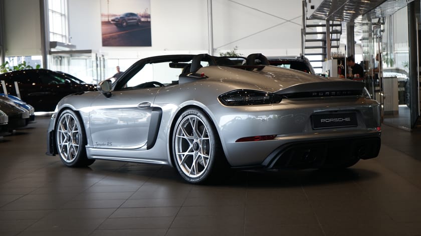 Bild 2 av Porsche 718 Spyder RS 