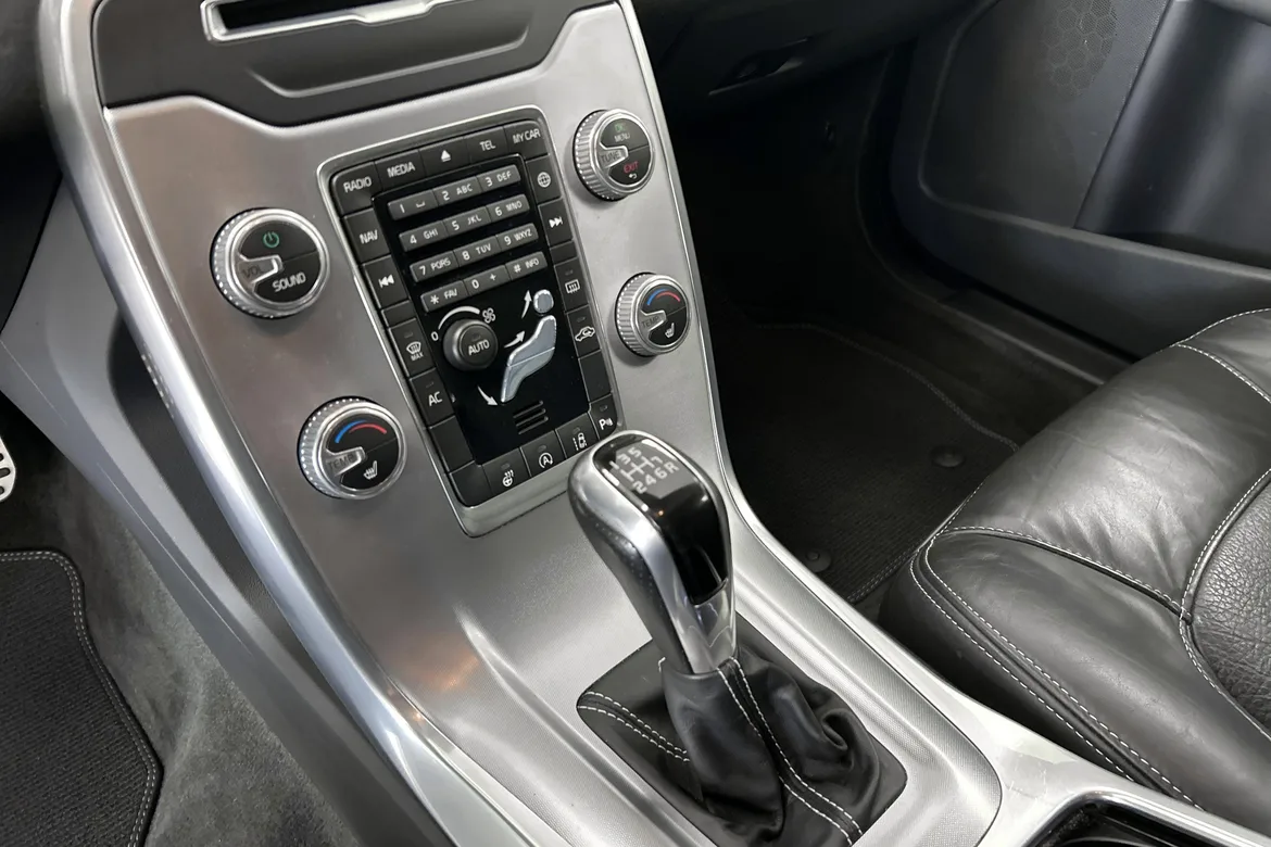 picture of a car