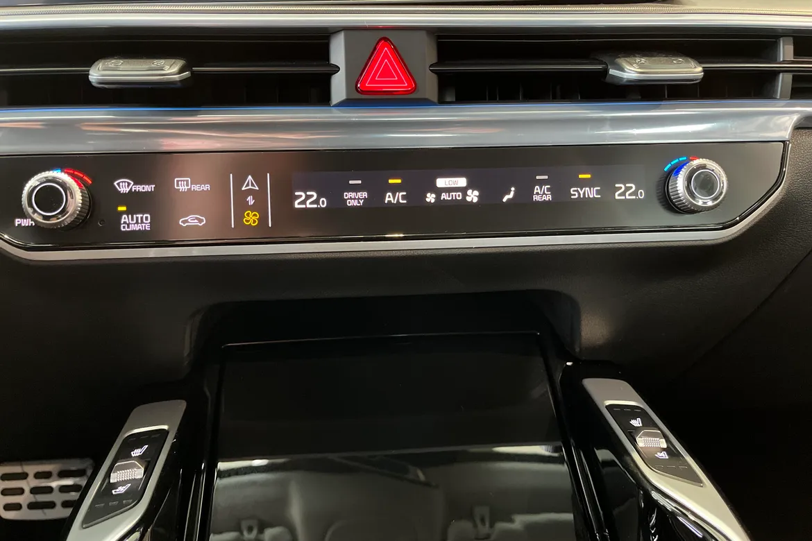 picture of a car