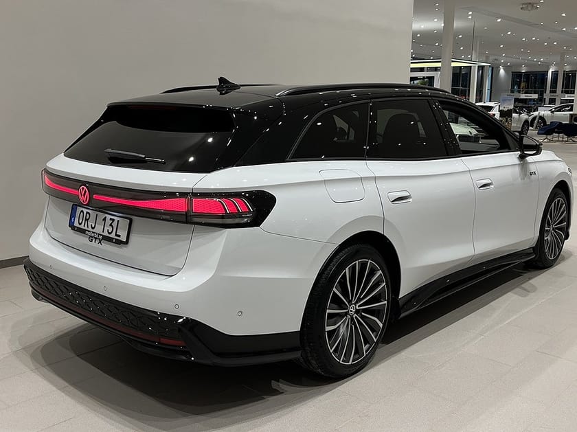 Bild 5 av Volkswagen ID.7 GTX Tourer | Lagerbil | Drag | Massage | 360 kamera