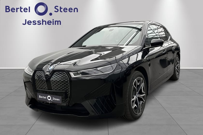 Bilde 1 av BMW iX xDrive50 xDrive50,Fully Charged,Sport-pakke,Luftfj,Bakhjulsstyr