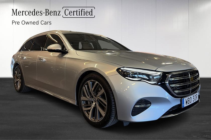 Bild 3 av Mercedes-Benz E 300 d e 4MATIC T Moms/Exclusive Line/Burmester/HUD