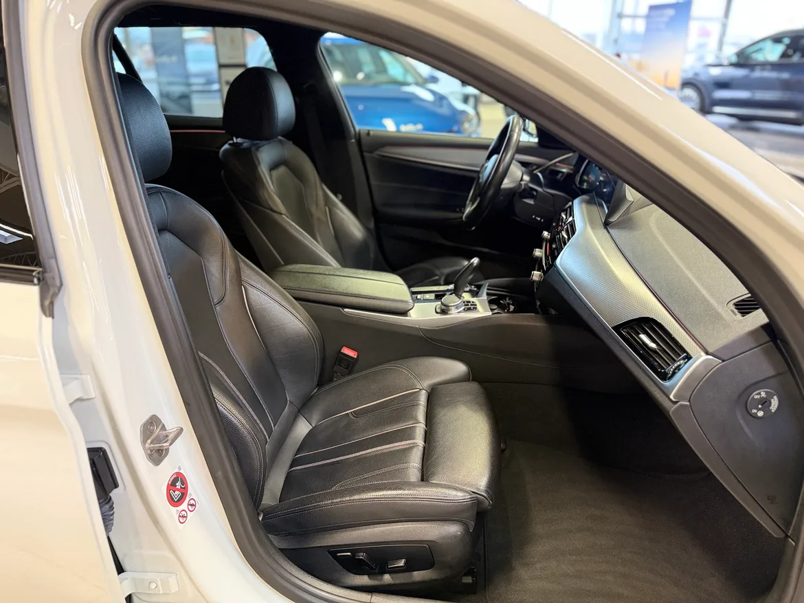 picture of a car
