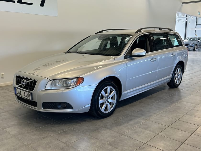 Bild 2 av Volvo V70 D3 Momentum 163hk Aut/Drag