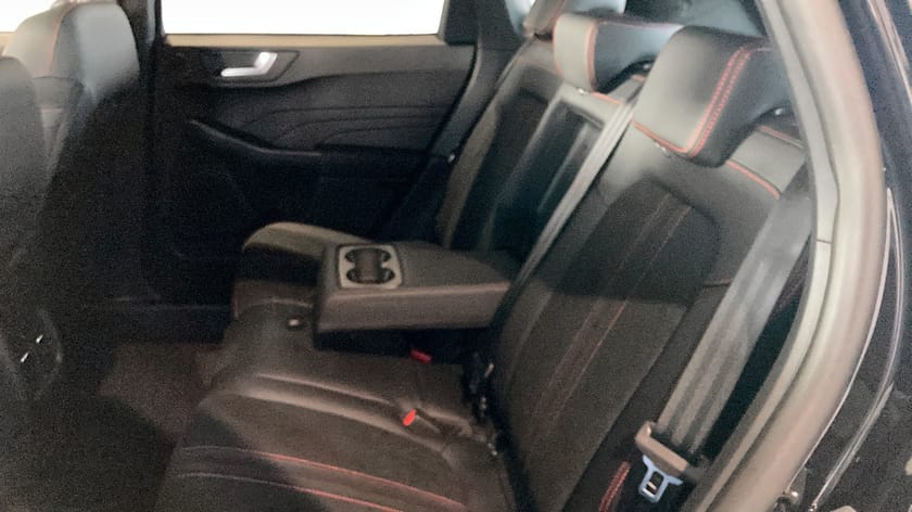 Bild 5 av Ford Kuga Plug-In Hybrid ST-Line X 243Hk Black Edt Demobil Uppsala