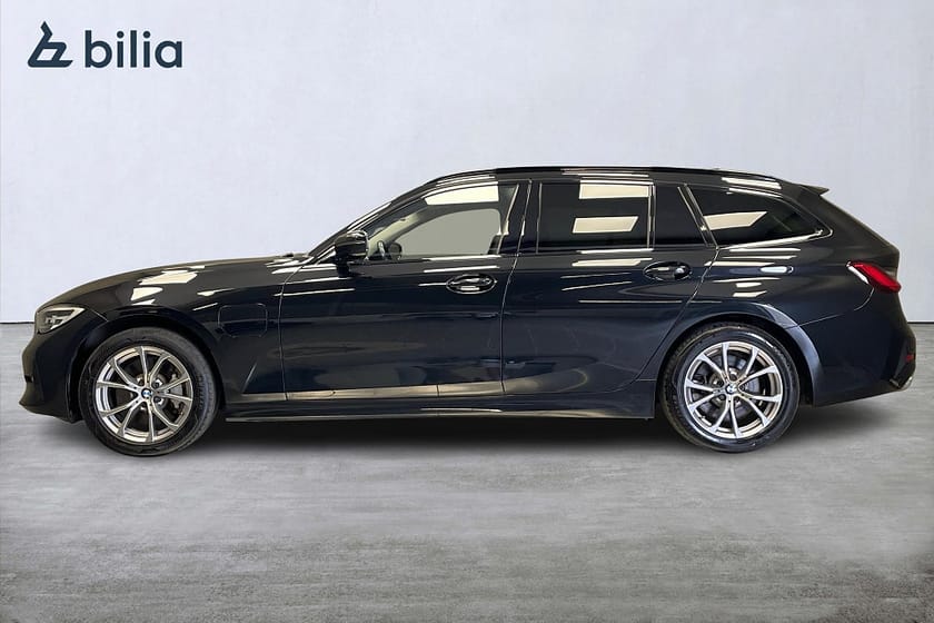 Bild 3 av BMW 330e xDrive Touring / Sport line / Drag /