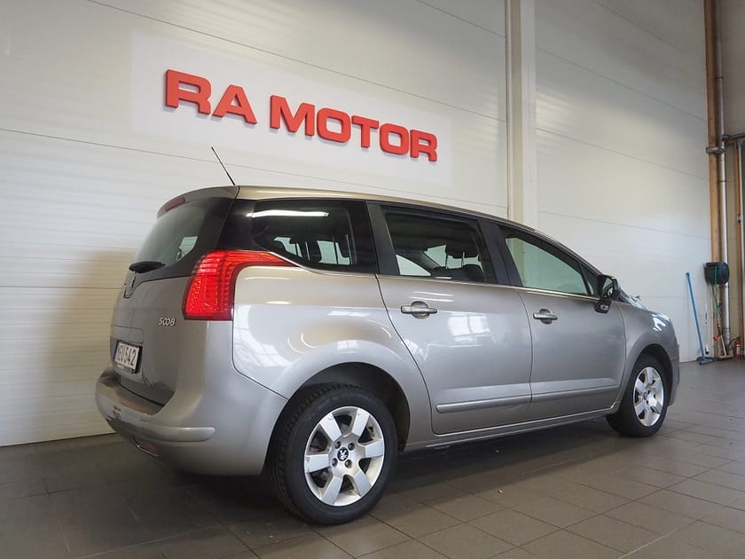 Bild 5 av Peugeot 5008 7-Seater 1.2 PureTech 130hk | 7-sits | Farthållare