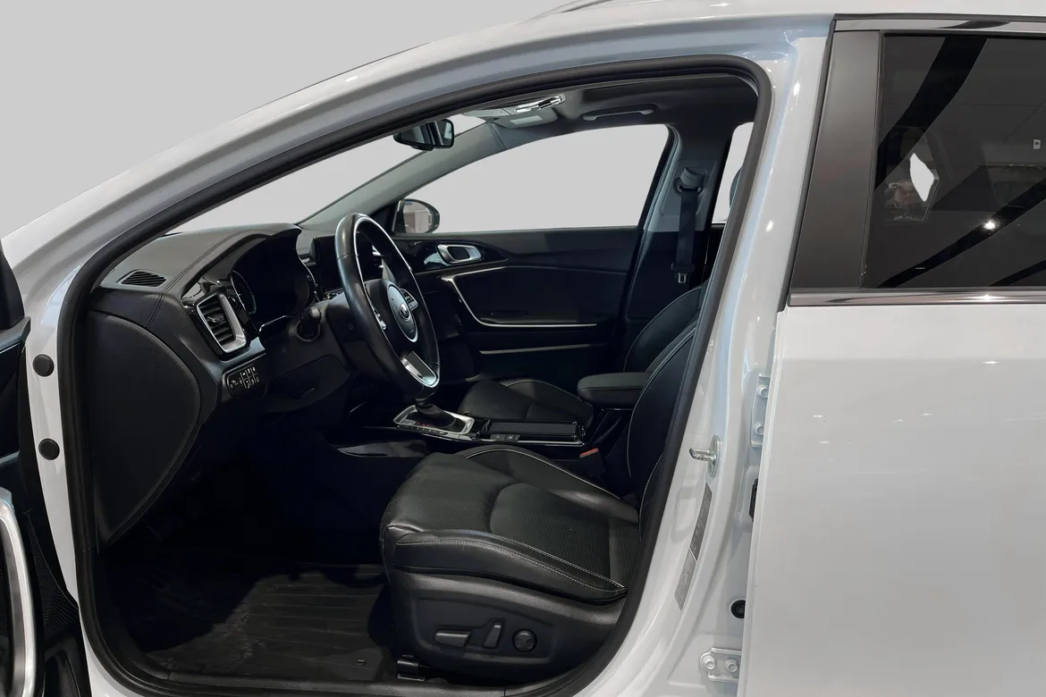 picture of a car