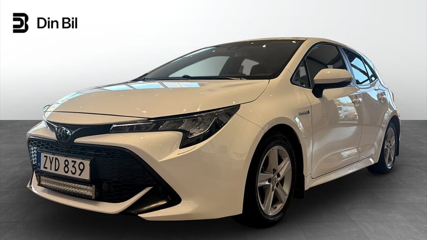 Bild 1 av Toyota Corolla Hybrid e-CVT 122 hk V-hjul/Motorvärmare/Ledramp