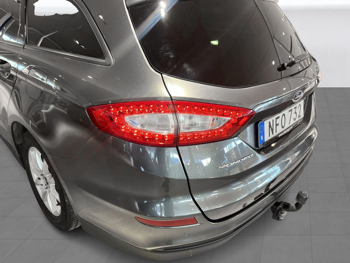 Ford Mondeo 2016 - miniatyr 6