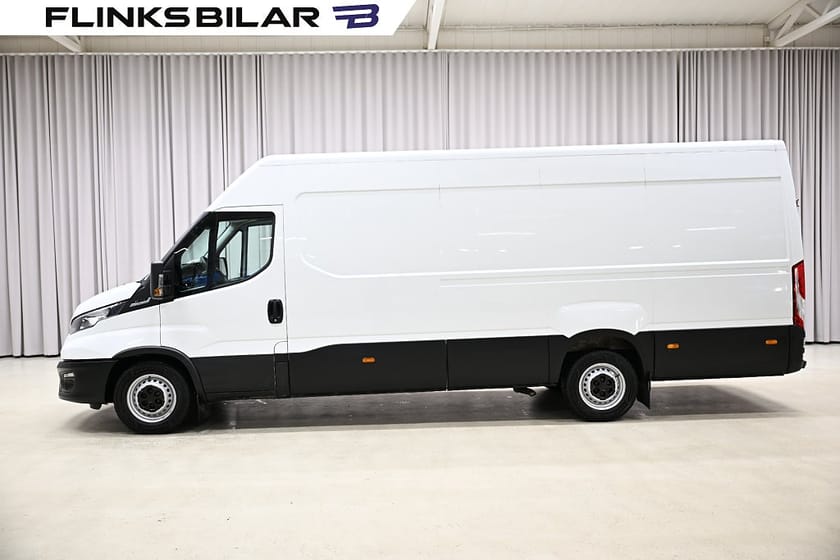 Bild 1 av Iveco Daily 35-140 Van 2.3 JTD Hi-Matic 136HK XXL-Skåp|Automat||3.5ton-drag