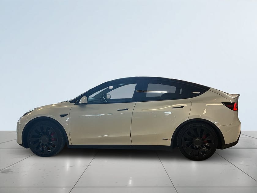 Bild 4 av Tesla Model Y Performance MOMS Dragkrok Rattvärme Kamera Panorama S&V