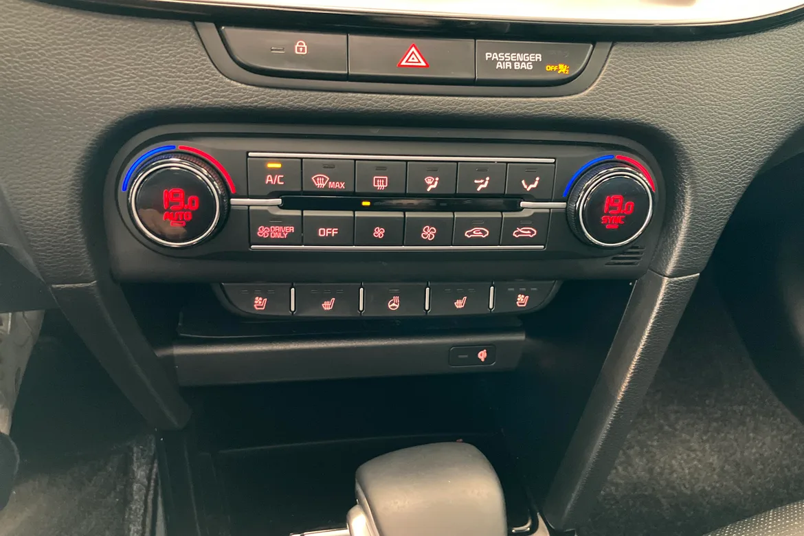 picture of a car