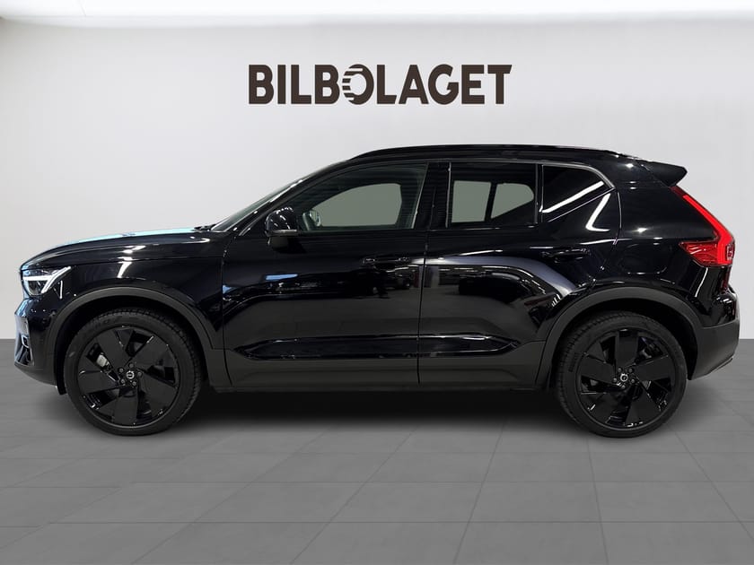 Bild 2 av Volvo EX40 Twin Motor Performance M Plus Black Edt Drag 360