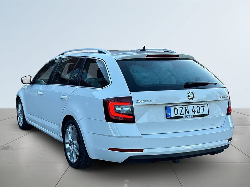 Bild 5 av Škoda Octavia Kombi Skoda TSI Style SoV-Däck/CANTON/Navi/Kamera/Rattvärm