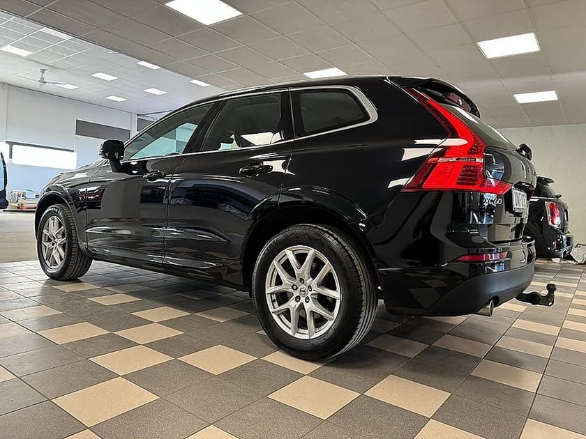 Bild 4 av Volvo XC60 B4 Geartronic B-Kamera CarPlay Navi VOC Drag 1...